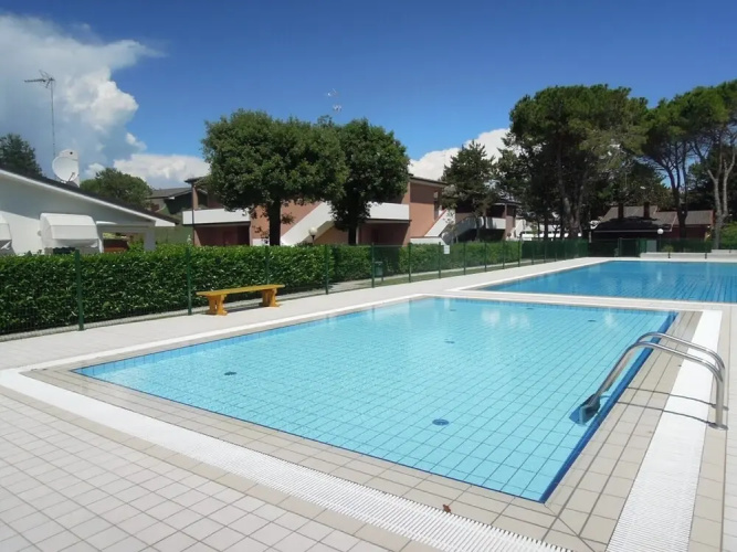 Functional Flat in a Fantastic Residence With Pool