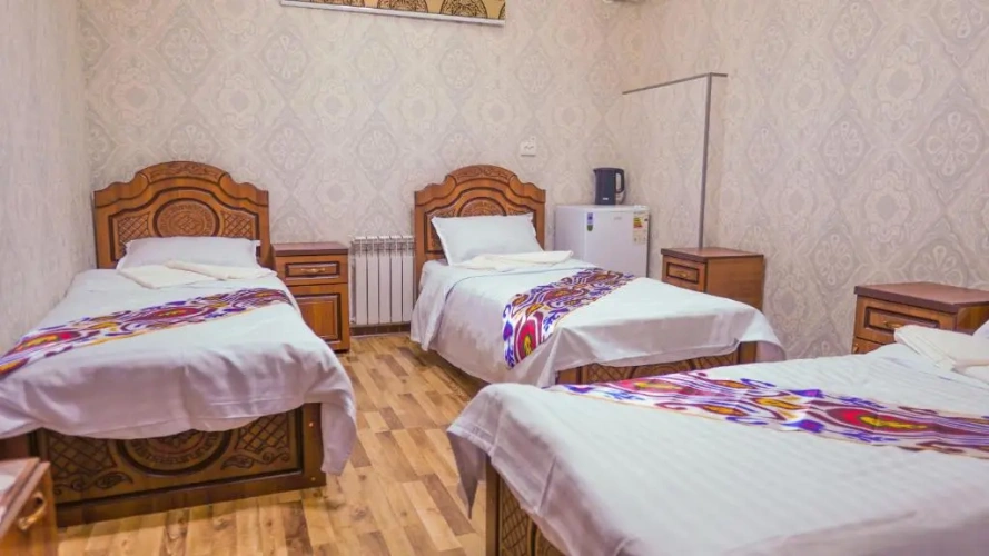 Standard Triple room