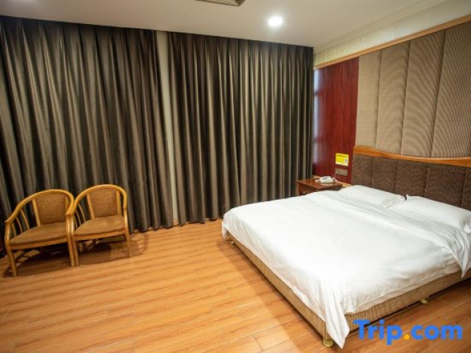 Deluxe Double Suite
