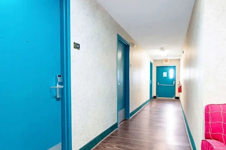 Utica Stay Inn