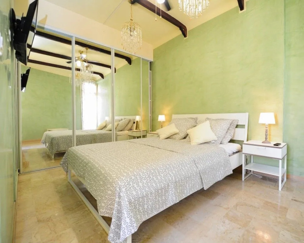 Royal Negresco - 5 Stars Holiday House