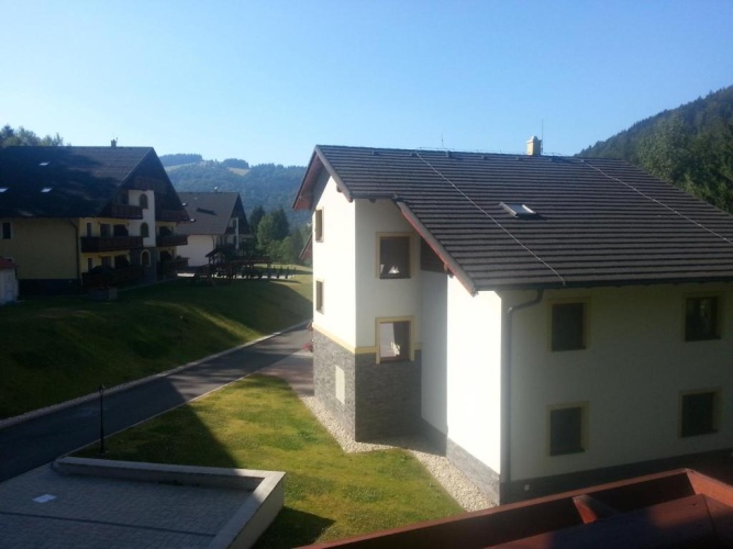2 Bedrooms Apartment with mountain view