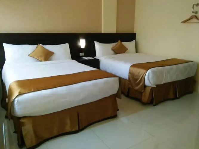 Grand Touring Hotel