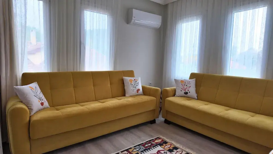 İnlice Apart House