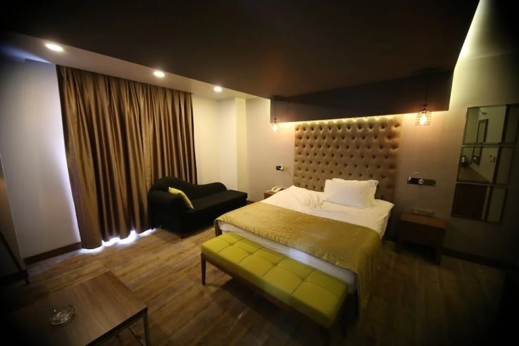 Peronti Hotel