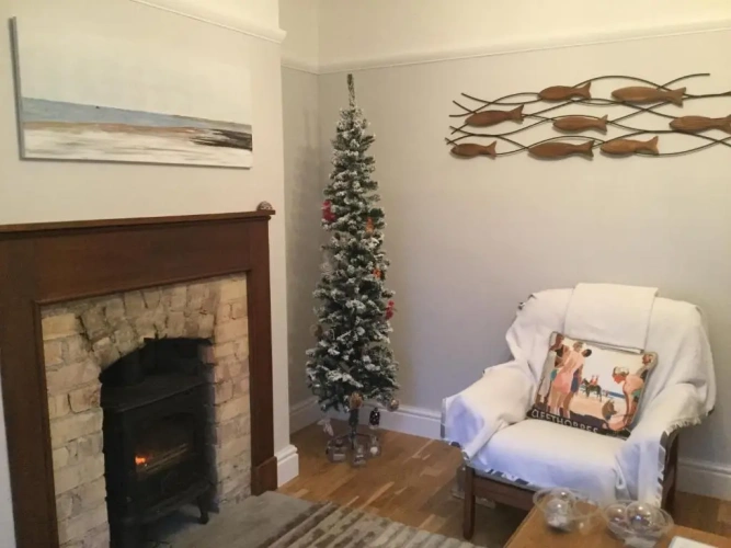 3 Bedrooms Cottage