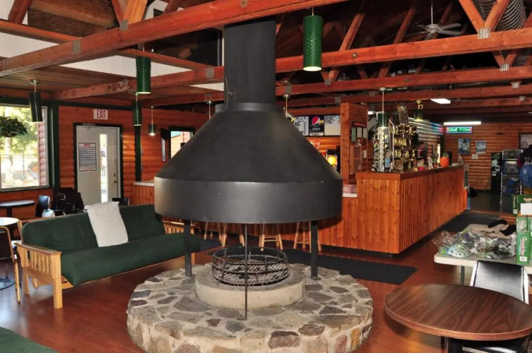Arrowhead Camping Resort Cabin 1