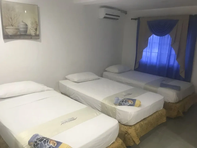Standard Triple room