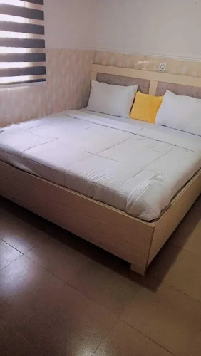 Royal Moon Hotel & Suites