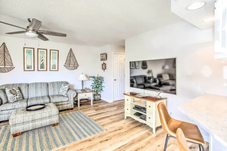 Waterfront North Myrtle Beach Condo w/ Pool Access