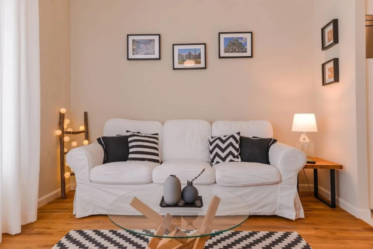 FM Luxury 2-BDR Apartment - Ccoellie
