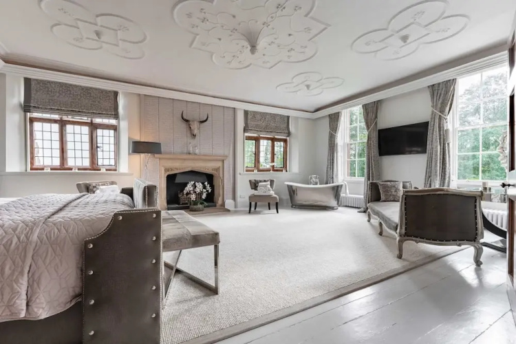 Host Stay Hillhampton House