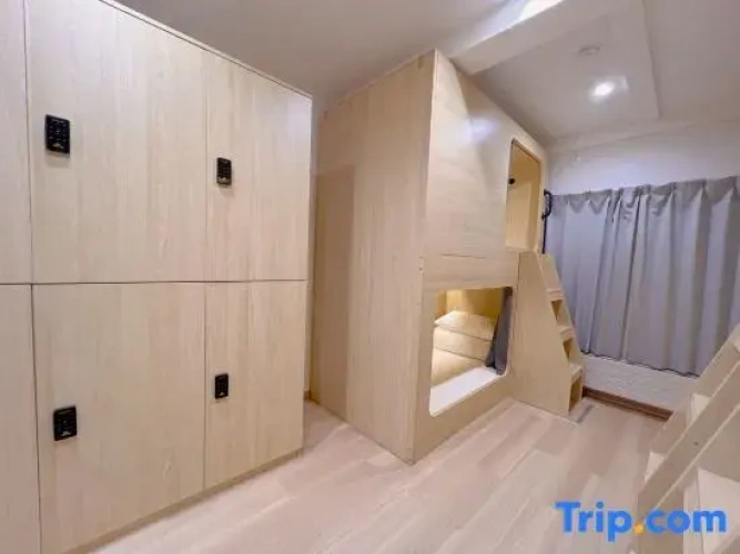Bed in Dorm