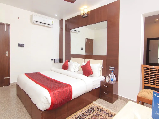 OYO 10073 Hotel Arsh Residency