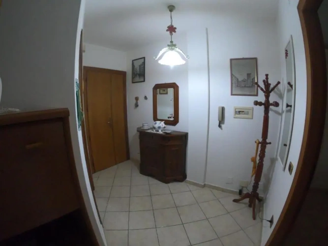 3 Bedrooms Apartment