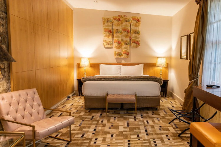 Islington Hotel