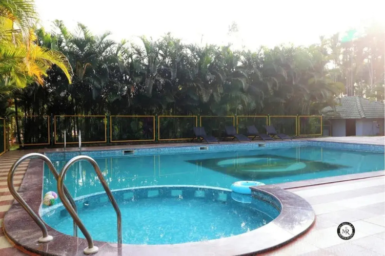 Plumeria Resort