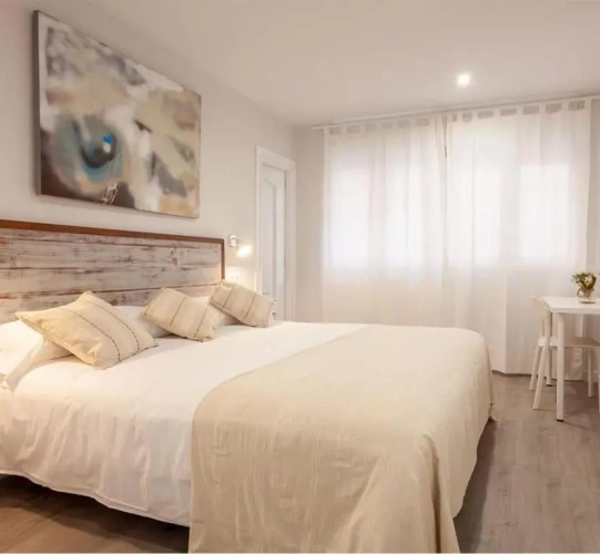 Standard Double room with city view