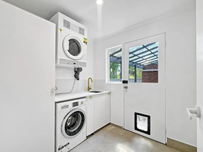 Spacious 2-bed Townhouse With BBQ