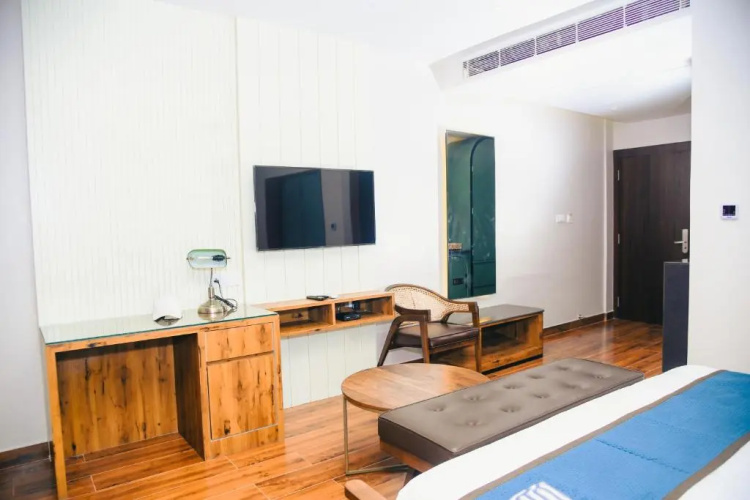 The Convoy Hotel