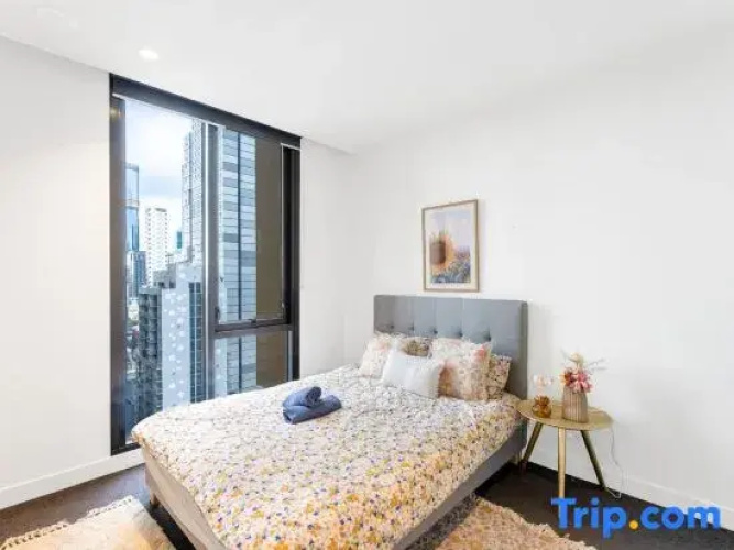 Prime CBD Living  Modern 1BR Steps from Everything