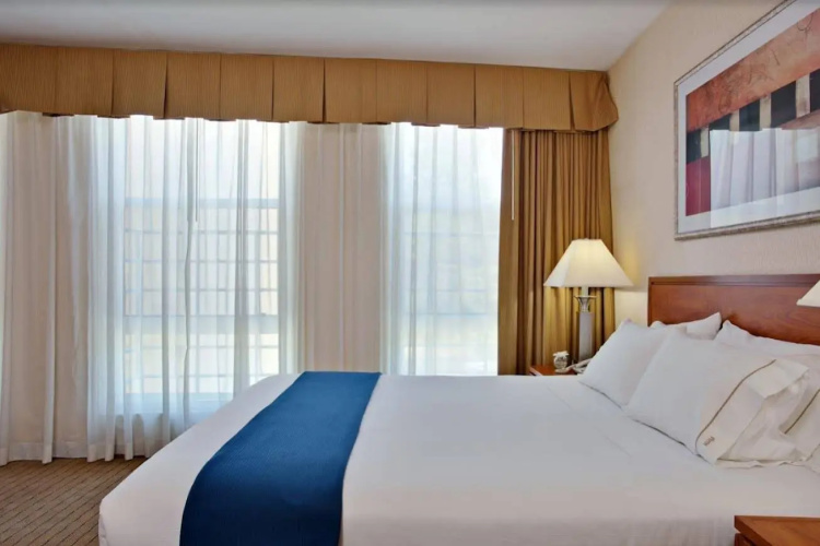 Century Park Hotel