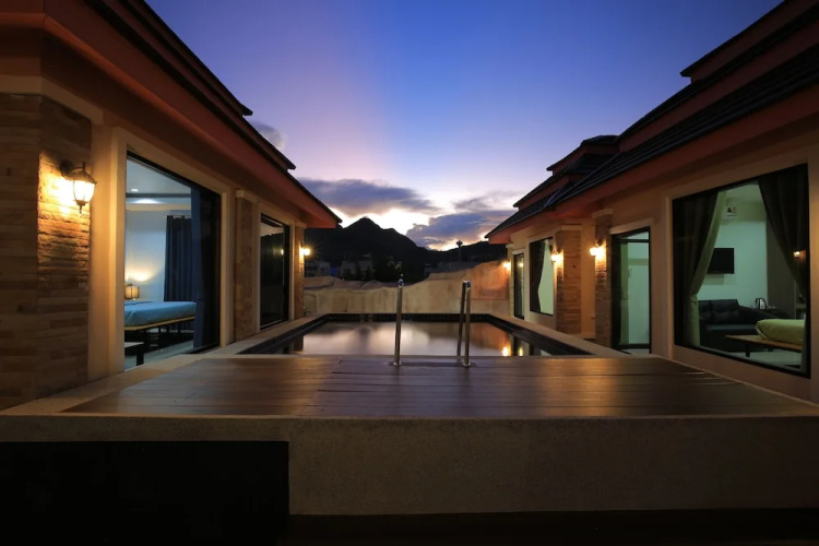 Baan Oshi Beach
