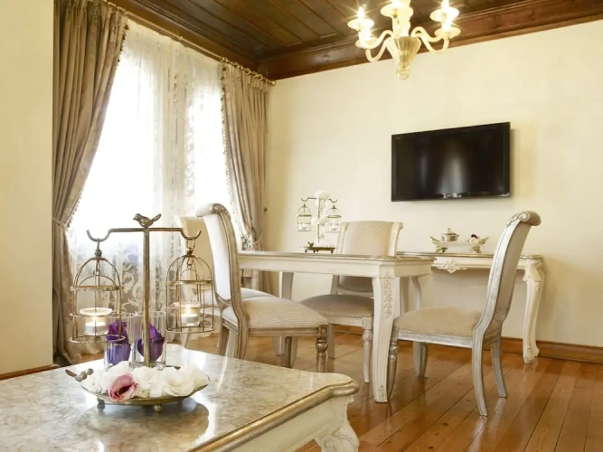 Suite with balcony