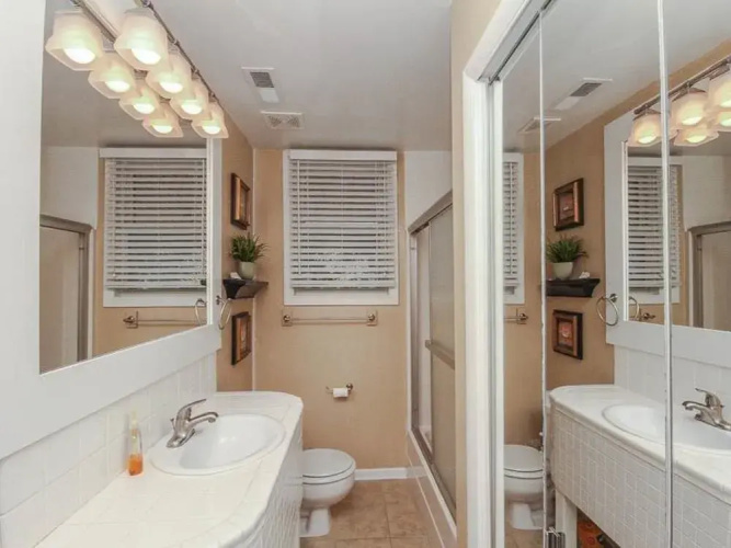 Palm Boulevard 3507 by RedAwning
