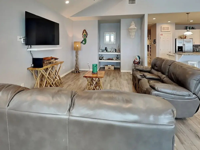 La Sirena by Silver Sands Vacation Rentals