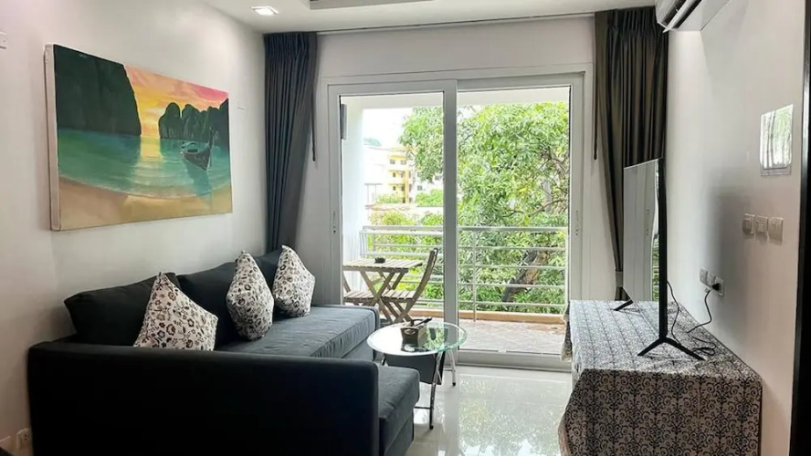 6-37 - 2 Bdr Condo With Balcony and Shared Pool