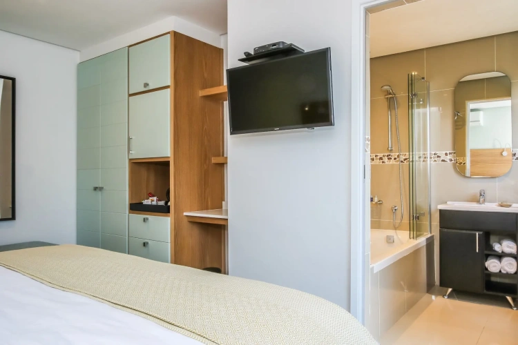 Guest rooms