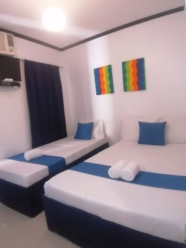 Standard Triple room