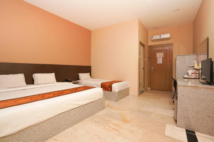 Triple Suite