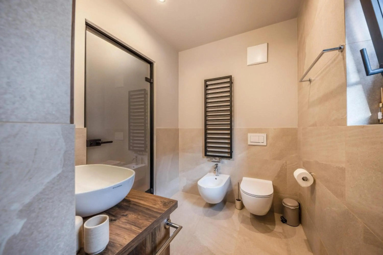 Apartment 16 cityview