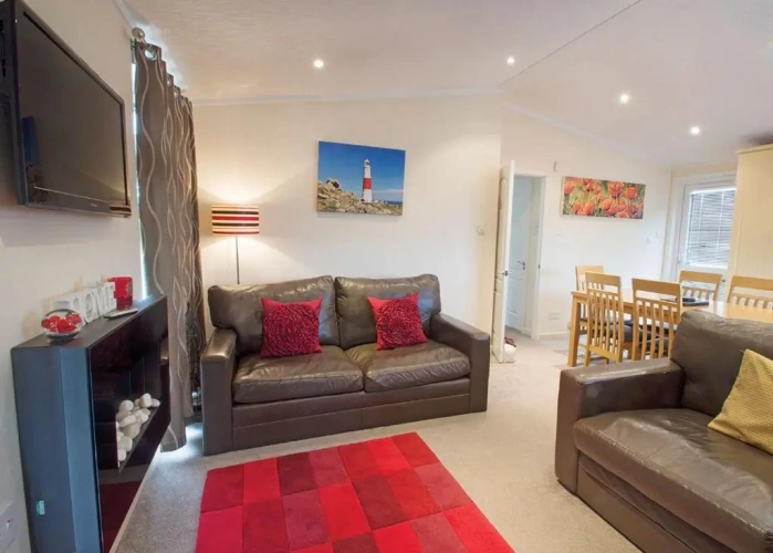 3 Bedrooms Cottage