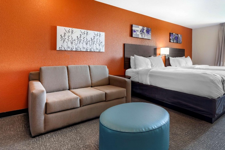 Quadruple Suite