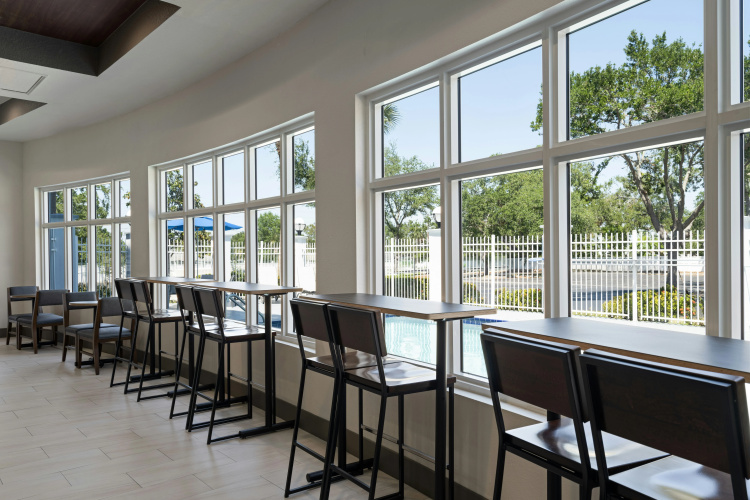 Holiday Inn Express & Suites St. Petersburg North (I-275) photo 9