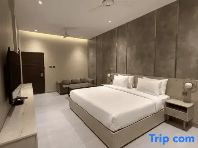 1 Bedroom Suite