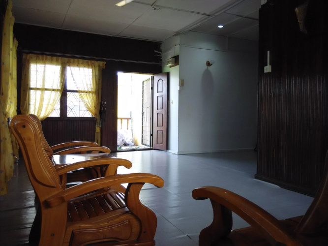 Sakura Tupong Guest House