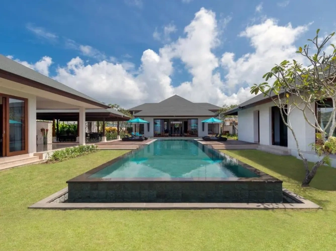 Villa with garden view
