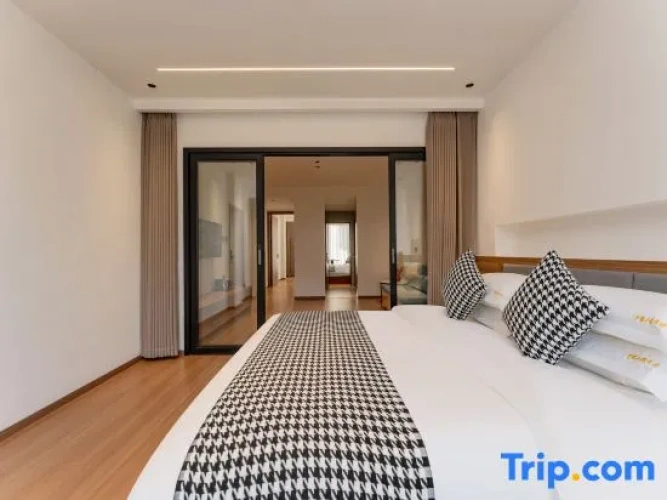 Family Suite with mountain view