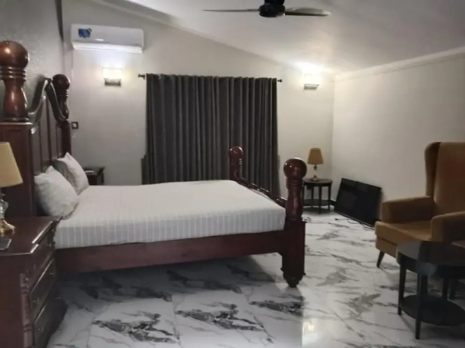 Varano Guest House