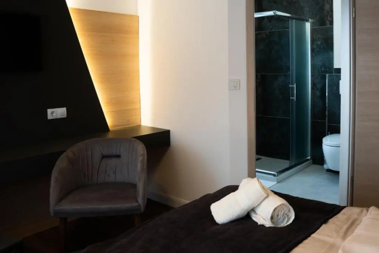 Deluxe Double Family room