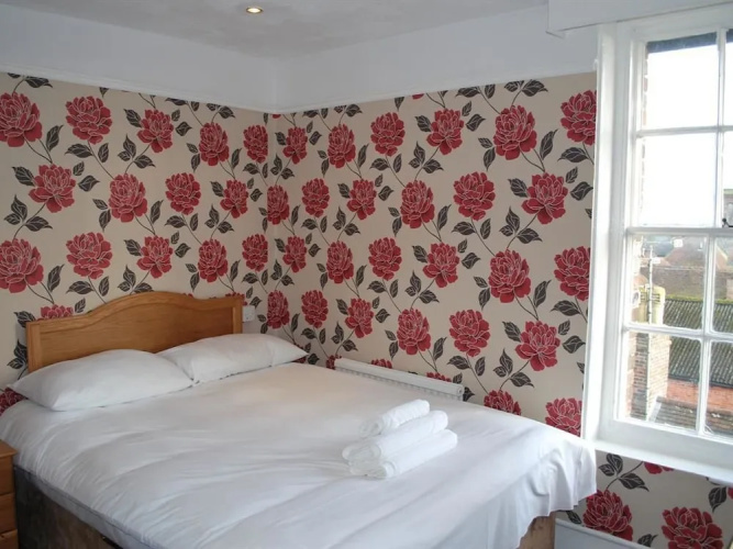 The George Hotel