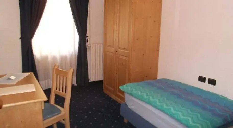 Hotel Tyrolia