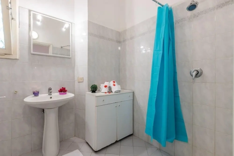 3 Bedrooms Family Apartment with sea view