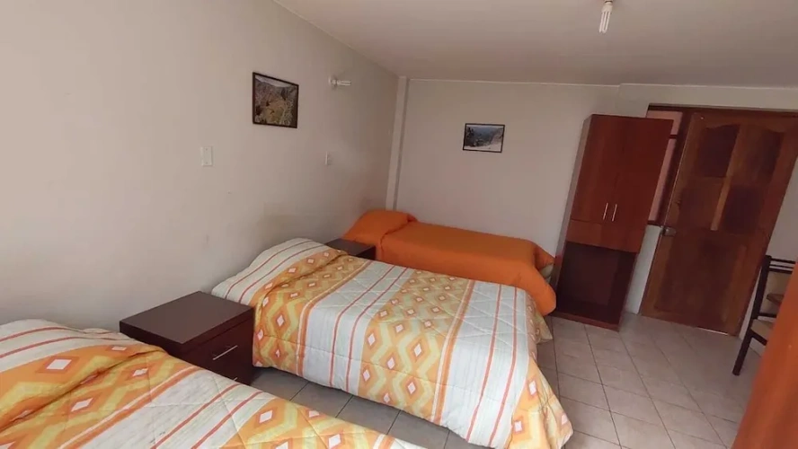 Standard Triple room