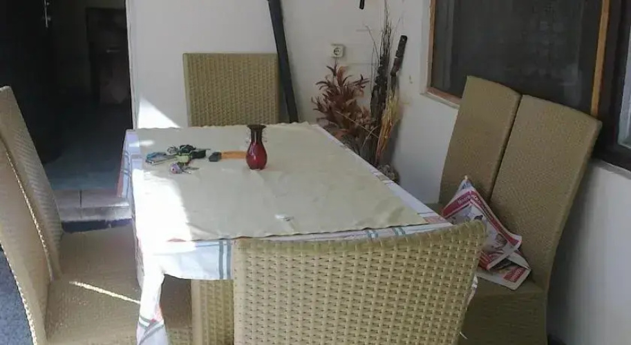 Jenni Guest House