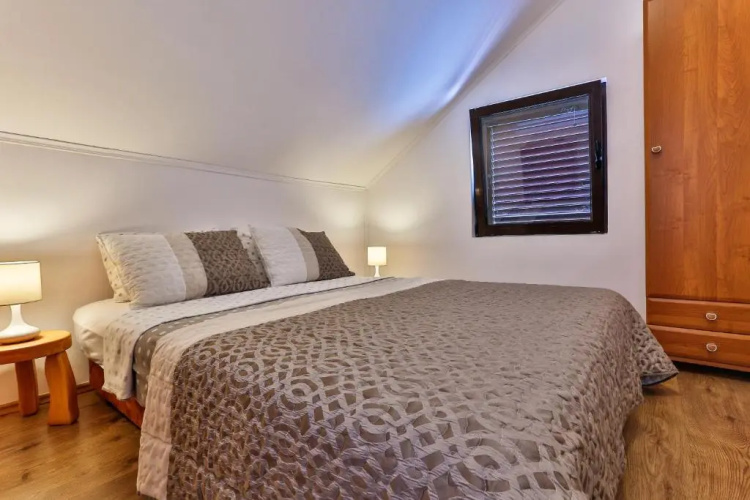 Apartment 365